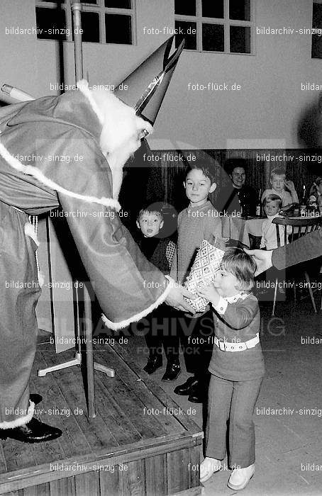 1970 Nikolausfeier in Freiweg Sinzig: NKFRSN-015056