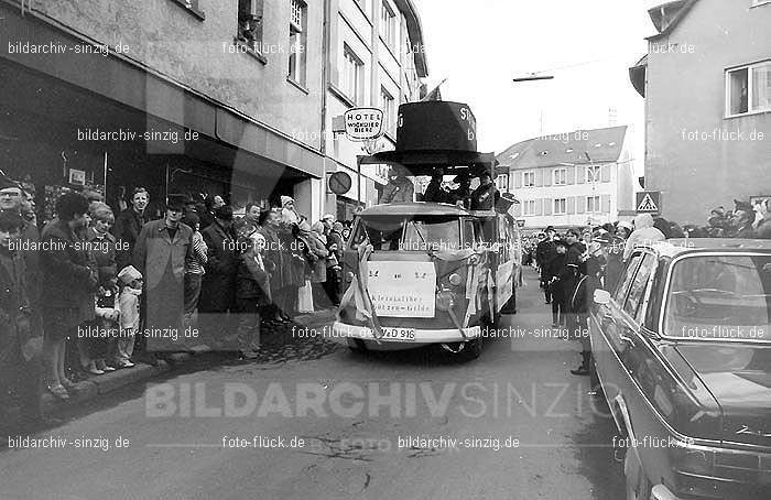 1970 Karneval - Kinderzug in Sinzig: KNSN-015200