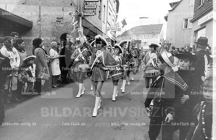 1970 Karneval - Kinderzug in Sinzig: KNSN-015205