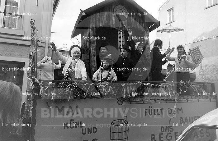 1970 Karneval - Kinderzug in Sinzig: KNSN-015209