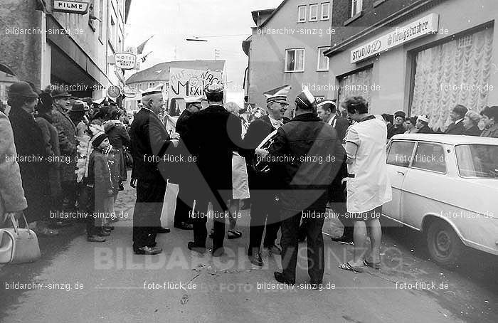 1970 Karneval - Kinderzug in Sinzig: KNSN-015212