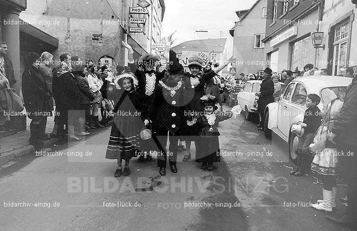 1970 Karneval - Kinderzug in Sinzig: KNSN-015213