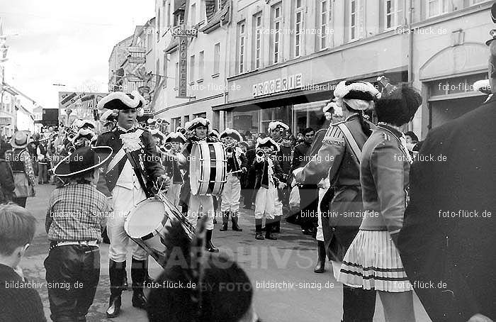 1970 Karneval - Kinderzug in Sinzig: KNSN-015226