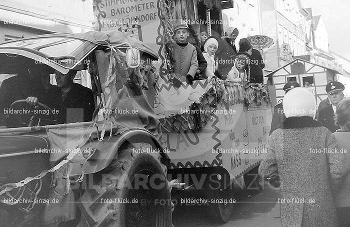 1970 Karneval - Kinderzug in Sinzig: KNSN-015229