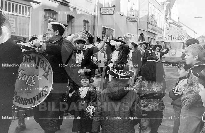 1970 Karneval - Kinderzug in Sinzig: KNSN-015232