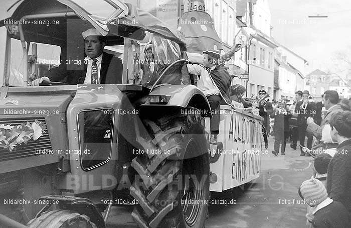 1970 Karneval - Kinderzug in Sinzig: KNSN-015242