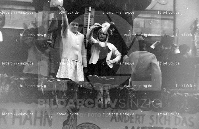 1970 Karneval - Kinderzug in Sinzig: KNSN-015253