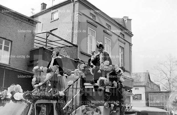 1970 Karneval - Kinderzug in Sinzig: KNSN-015259