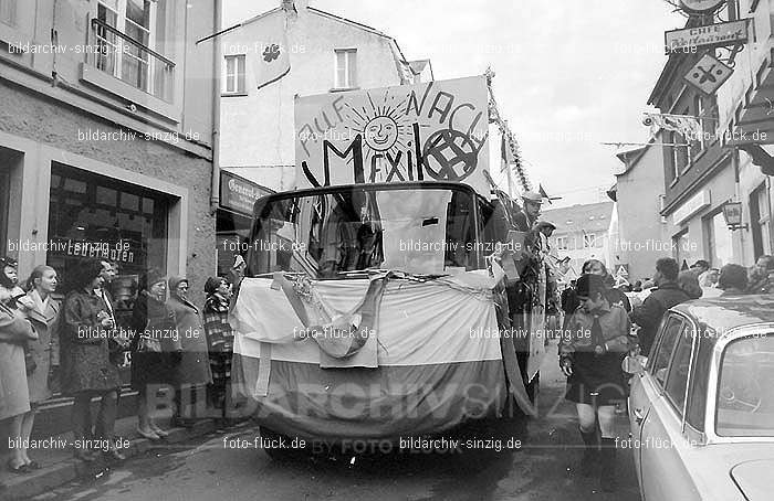 1970 Karneval - Kinderzug in Sinzig: KNSN-015260