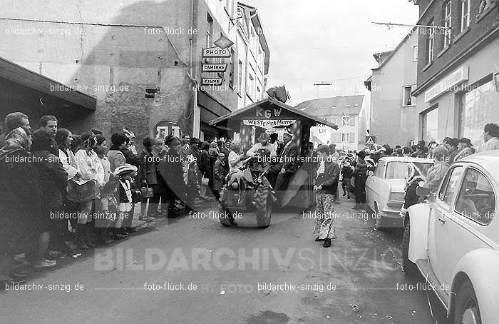 1970 Karneval - Kinderzug in Sinzig: KNSN-015264