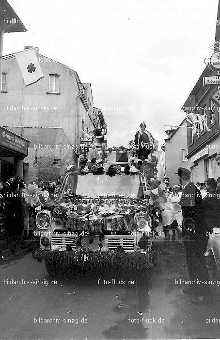 1970 Karneval - Kinderzug in Sinzig: KNSN-015292