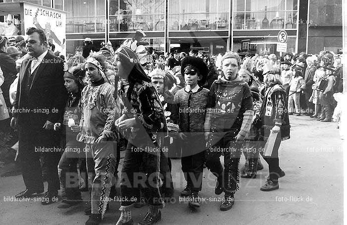 1970 Karneval - Kinderzug in Sinzig: KNSN-015301