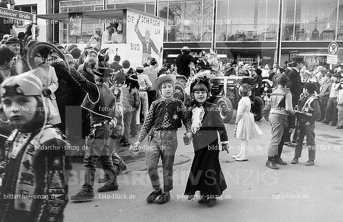 1970 Karneval - Kinderzug in Sinzig: KNSN-015303