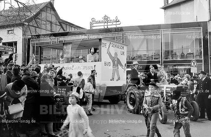 1970 Karneval - Kinderzug in Sinzig: KNSN-015304