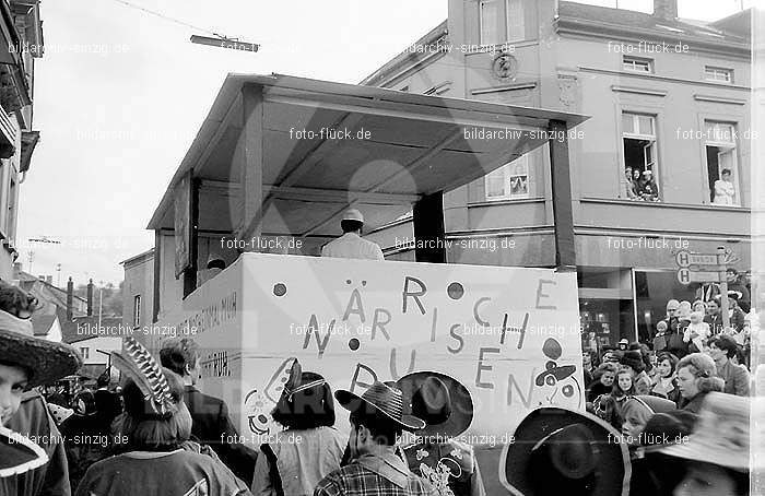 1970 Karneval - Kinderzug in Sinzig: KNSN-015307