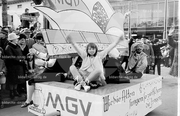 1970 Karneval - Kinderzug in Sinzig: KNSN-015310