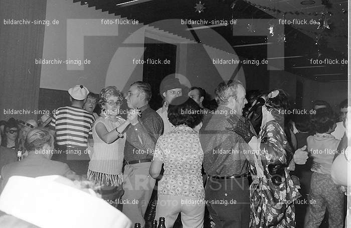 1970 Lumpenball im Helenensaal Sinzig: LMHLSN-015425