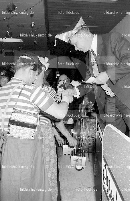 1970 Lumpenball im Helenensaal Sinzig: LMHLSN-015443