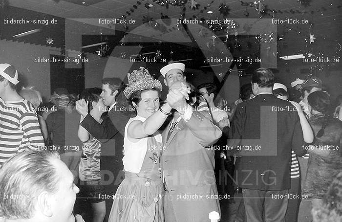 1970 Lumpenball im Helenensaal Sinzig: LMHLSN-015452