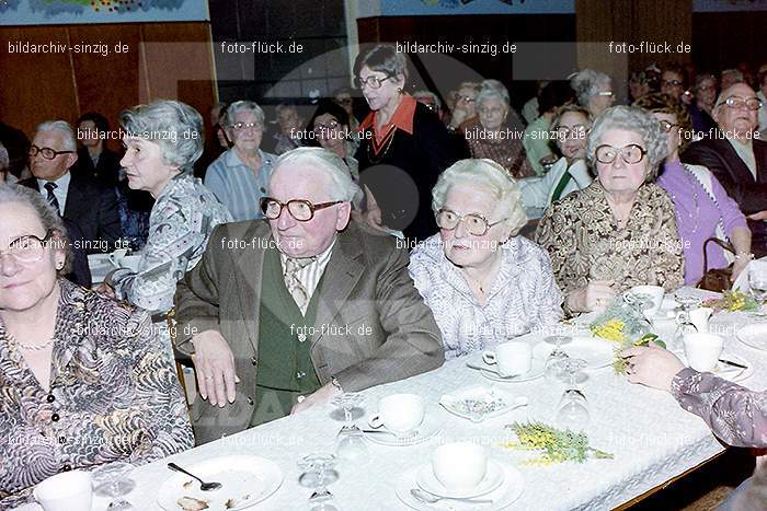 Altenfeier in Sinzig Helensaal 1979: LTSNHL-015680