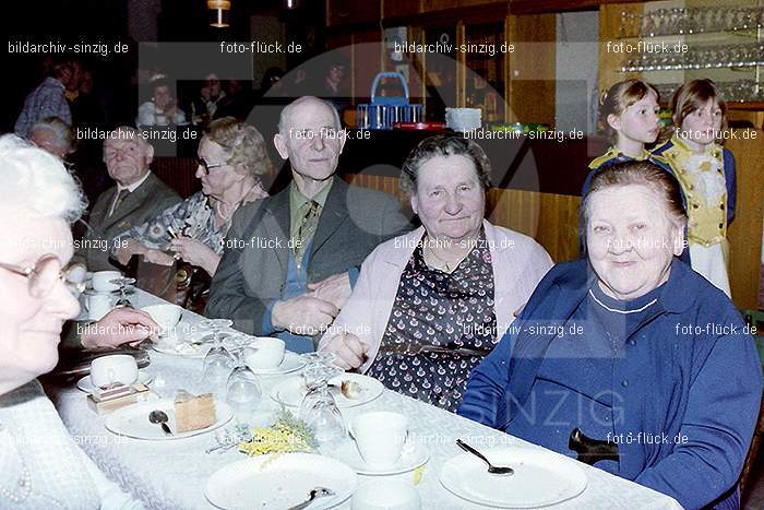 Altenfeier in Sinzig Helensaal 1979: LTSNHL-015684