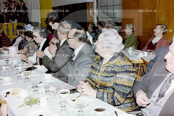 Altenfeier in Sinzig Helensaal 1979: LTSNHL-015693