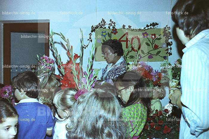 1977 40- jähriges Jubiläum von Tante Käthe im Kath. Kindergarten St. Peter Sinzig: JHJBTNKTKTKNSTPTSN-016019