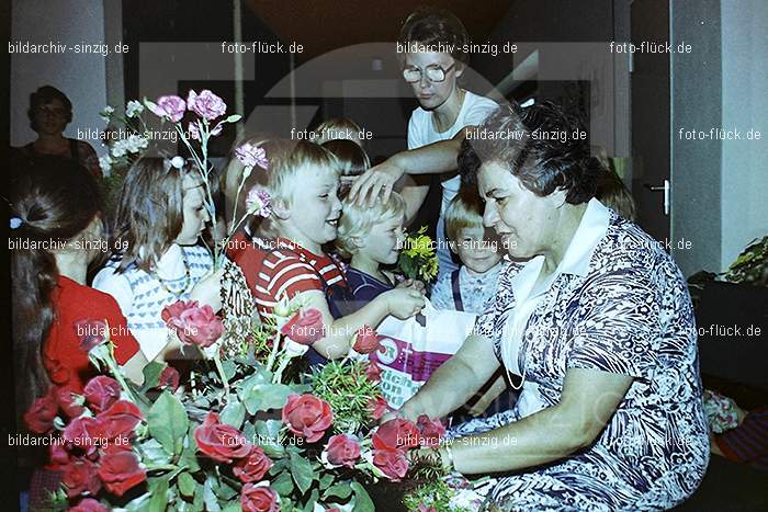 1977 40- jähriges Jubiläum von Tante Käthe im Kath. Kindergarten St. Peter Sinzig: JHJBTNKTKTKNSTPTSN-016027