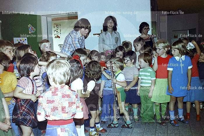 1977 40- jähriges Jubiläum von Tante Käthe im Kath. Kindergarten St. Peter Sinzig: JHJBTNKTKTKNSTPTSN-016028