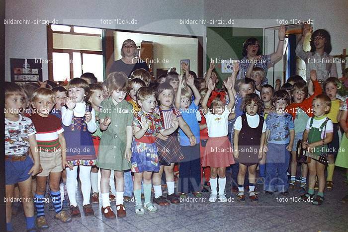 1977 40- jähriges Jubiläum von Tante Käthe im Kath. Kindergarten St. Peter Sinzig: JHJBTNKTKTKNSTPTSN-016037