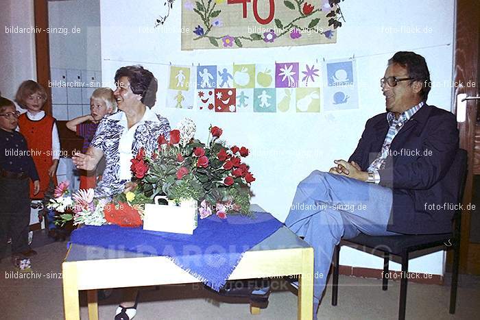 1977 40- jähriges Jubiläum von Tante Käthe im Kath. Kindergarten St. Peter Sinzig: JHJBTNKTKTKNSTPTSN-016038