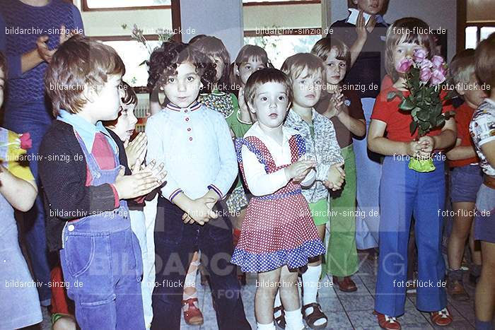1977 40- jähriges Jubiläum von Tante Käthe im Kath. Kindergarten St. Peter Sinzig: JHJBTNKTKTKNSTPTSN-016041