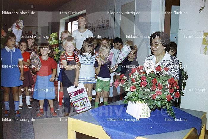 1977 40- jähriges Jubiläum von Tante Käthe im Kath. Kindergarten St. Peter Sinzig: JHJBTNKTKTKNSTPTSN-016050
