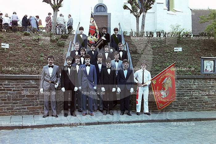 1981 Gruppenaufnahme vom Junggesellenverein Franken: GRJNFR-016143