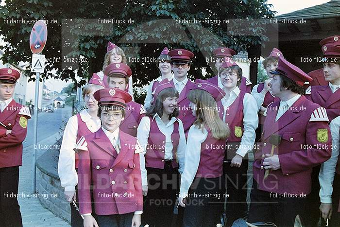 1981 Gruppenfotos vom Spielmannszug Löhndorf: GRSPLH-016150