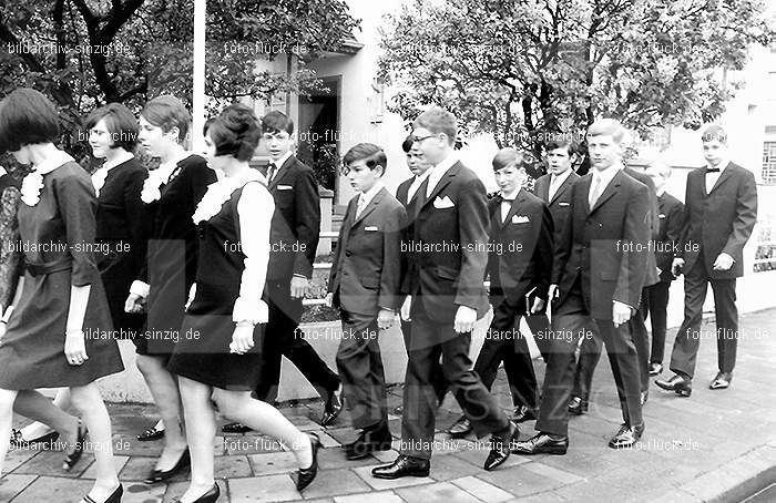 1968 Konfirmation in Sinzig: KNSN-016171