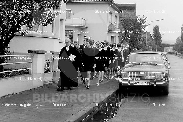 1968 Konfirmation in Sinzig: KNSN-016175