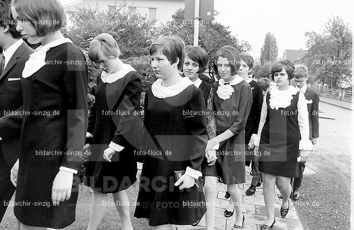 1968 Konfirmation in Sinzig: KNSN-016182