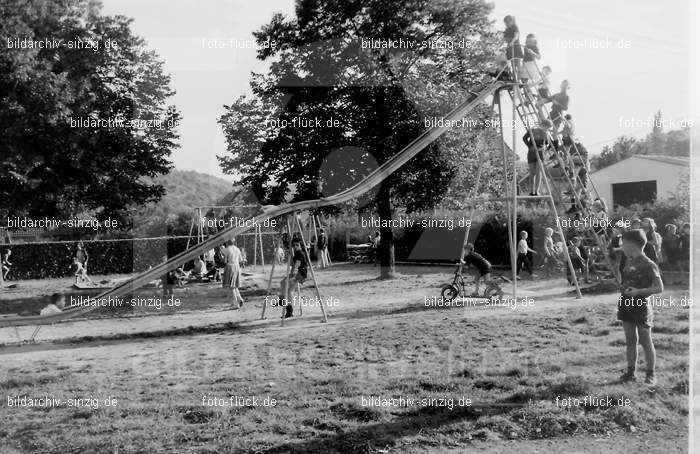 Große Rutschbahn - Feuerwehr Spielplatz - Sinzig: RTFRSPSN-001853