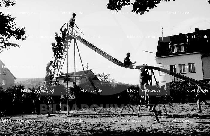 Große Rutschbahn - Feuerwehr Spielplatz - Sinzig: RTFRSPSN-001859