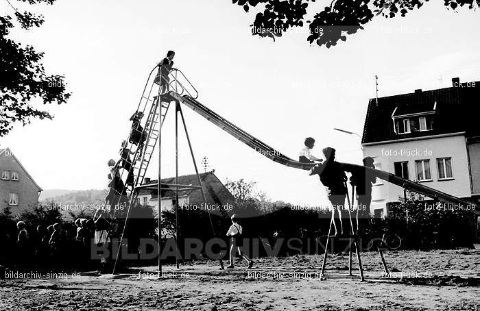 Große Rutschbahn - Feuerwehr Spielplatz - Sinzig: RTFRSPSN-001860