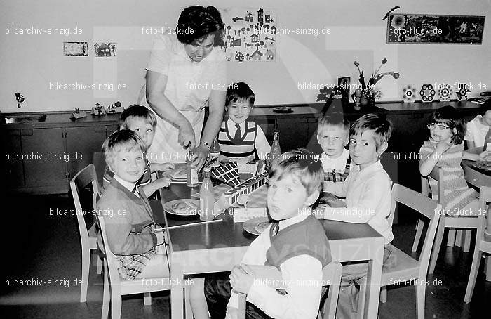 Katholischer Kindergarten Sinzig 1972: KTKNSN-002021