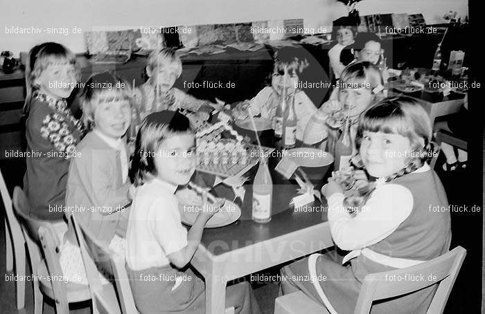 Katholischer Kindergarten Sinzig 1972: KTKNSN-002032