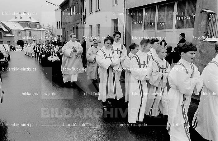 Kinder Kommunion 1970: KNKM-002277