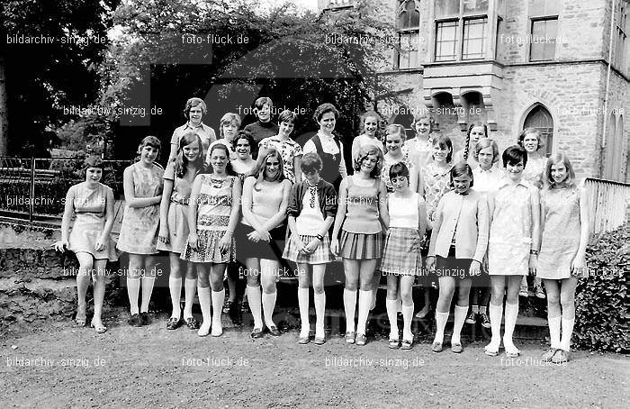 Schulentlassung 1970 Hauptschule Sinzig: SCHPSN-002611