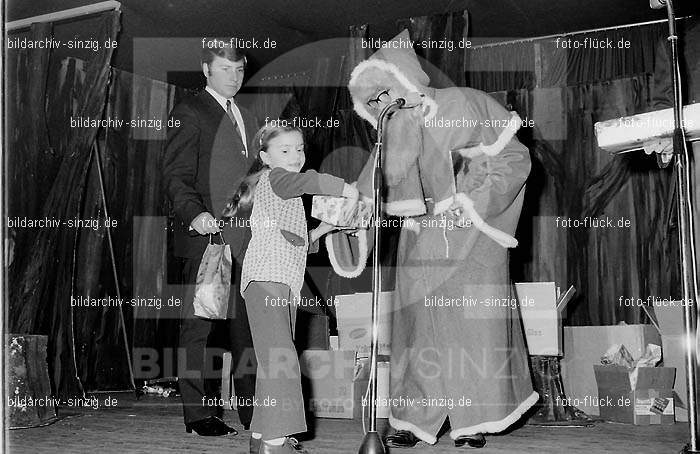 Weihnachtsfeier für die Kinder der Beschäftigten der Agrob 1970: WHFRKNBSGR-002619