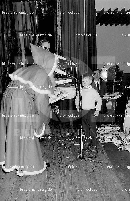 Weihnachtsfeier für die Kinder der Beschäftigten der Agrob 1970: WHFRKNBSGR-002623