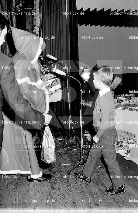 Weihnachtsfeier für die Kinder der Beschäftigten der Agrob 1970: WHFRKNBSGR-002635