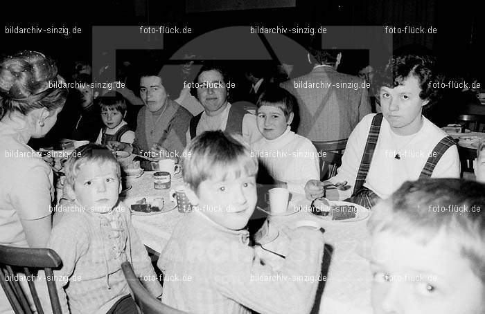 Weihnachtsfeier für die Kinder der Beschäftigten der Agrob 1970: WHFRKNBSGR-002663