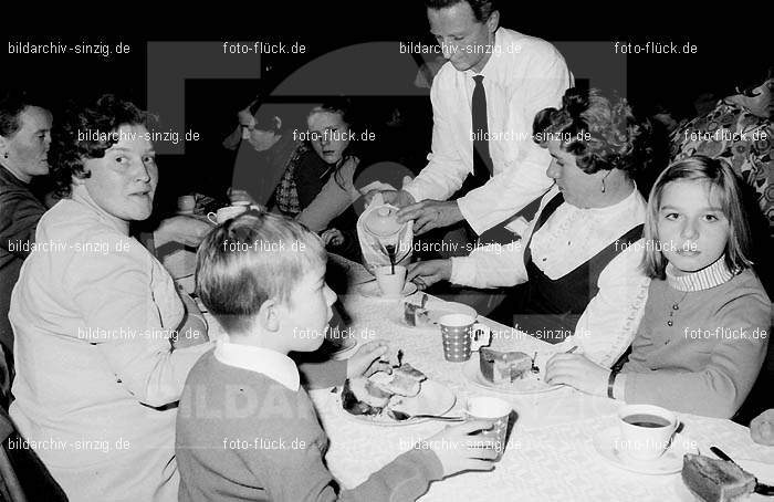 Weihnachtsfeier für die Kinder der Beschäftigten der Agrob 1970: WHFRKNBSGR-002676